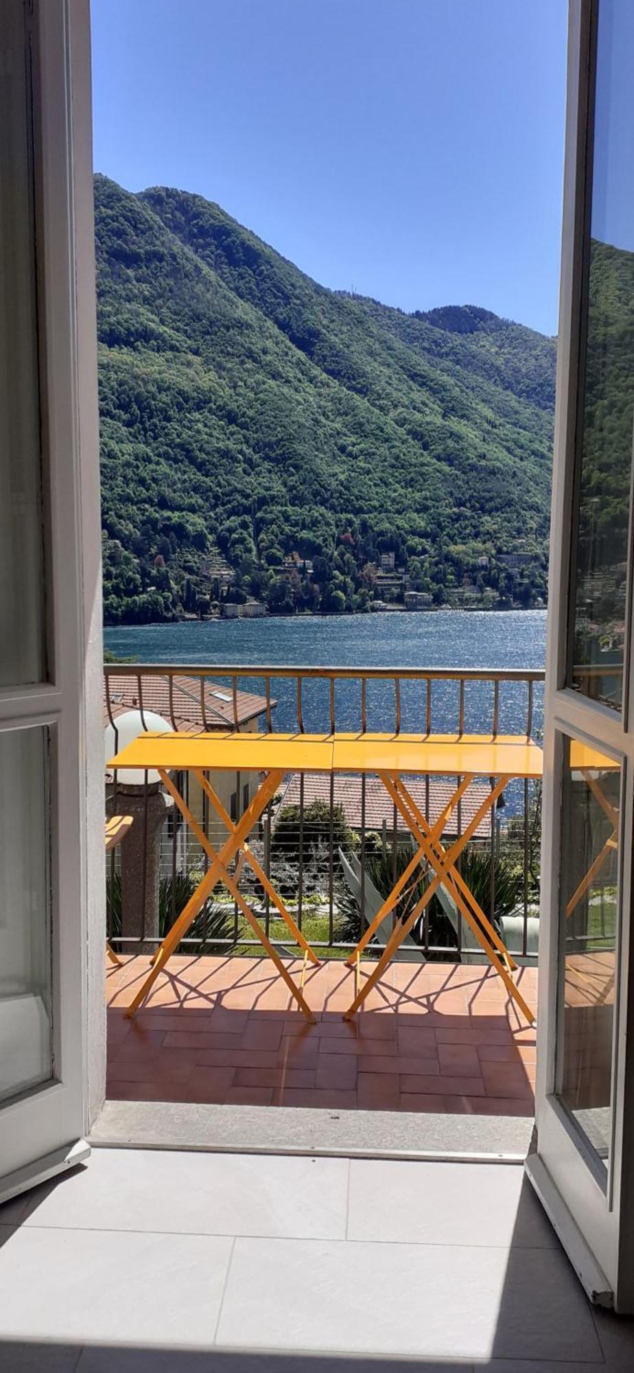 Flora Apartment Moltrasio Exterior photo