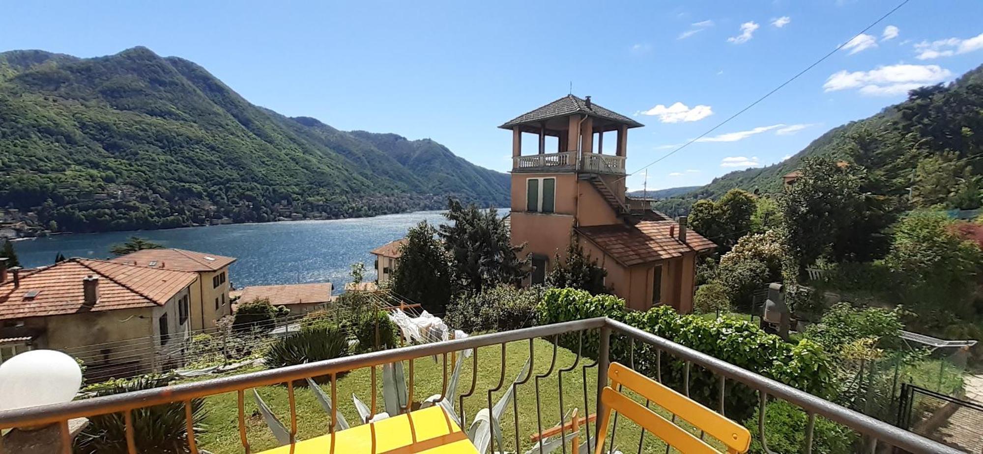 Flora Apartment Moltrasio Exterior photo